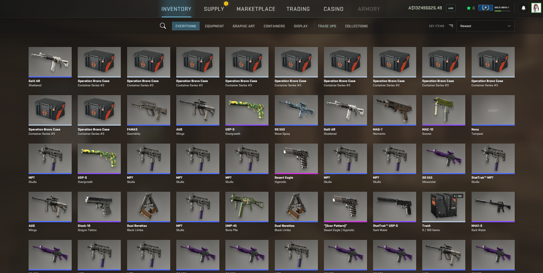 CS Simulator interface showing a Counter-Strike skin inventory
